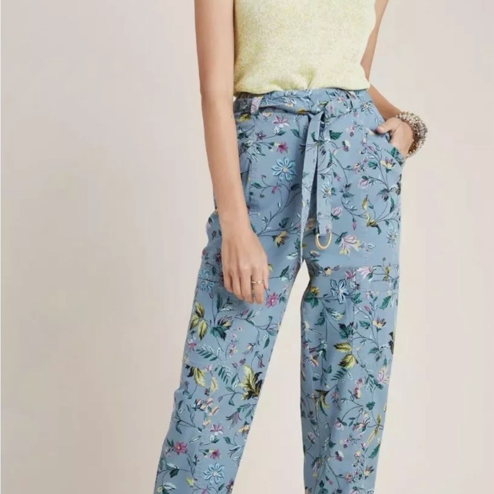 Anthropologie Victoria Floral Cargo Pant Size 6